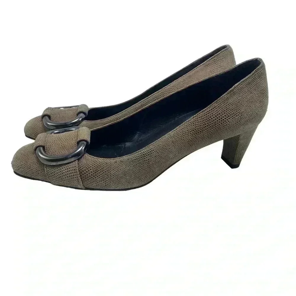 Stuart Weitzman The Tube Textured Pumps pilgrim minimalist
